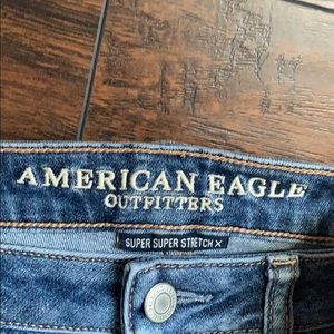 American Eagle High Waisted Super Skinny jeans rip